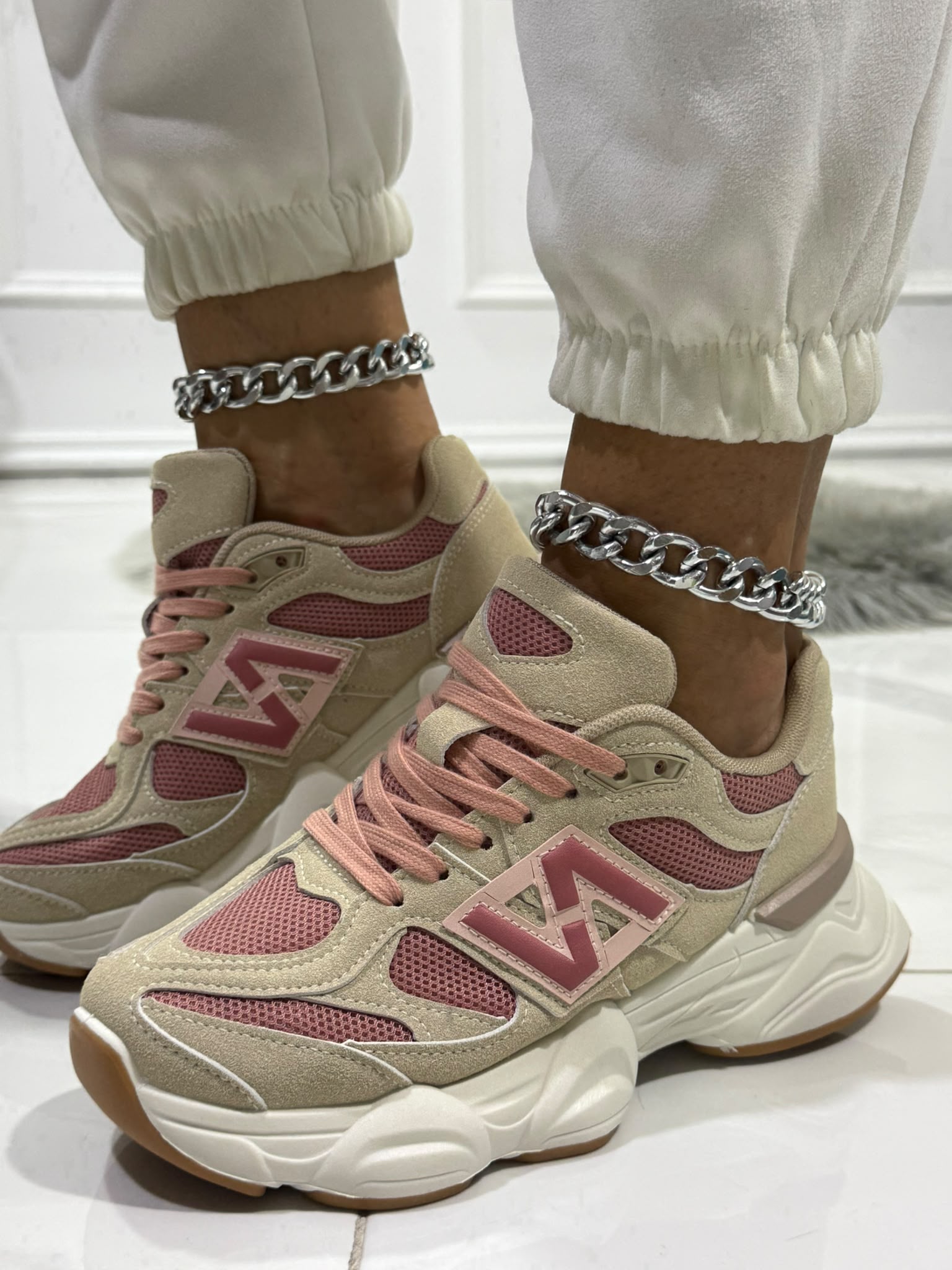 Tenis Vienna Rosa con Suela Plataforma — Viaestilo
