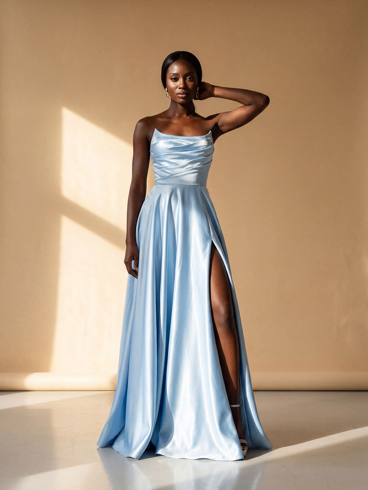 Vestido Largo Mezzaluna de Gala con Corsé Drapeado — Viaestilo