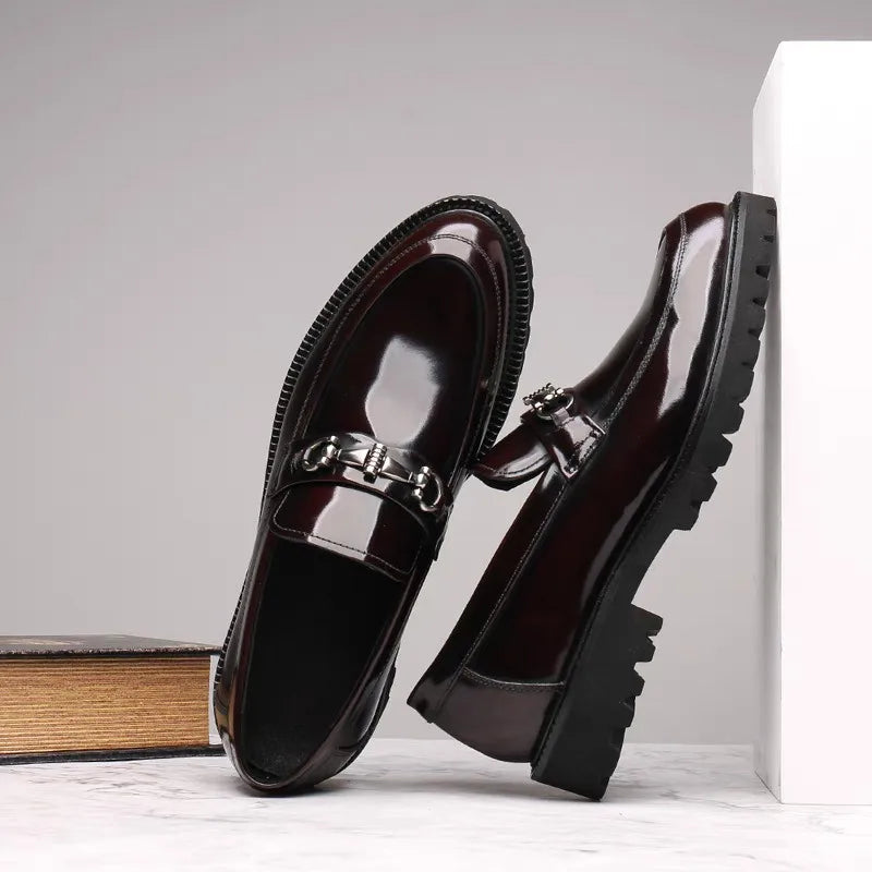Mocasines de Piel con Detalle de Herradura — Viaestilo