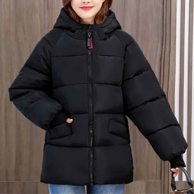 Abrigo Acolchado Oversize con Capucha — Viaestilo