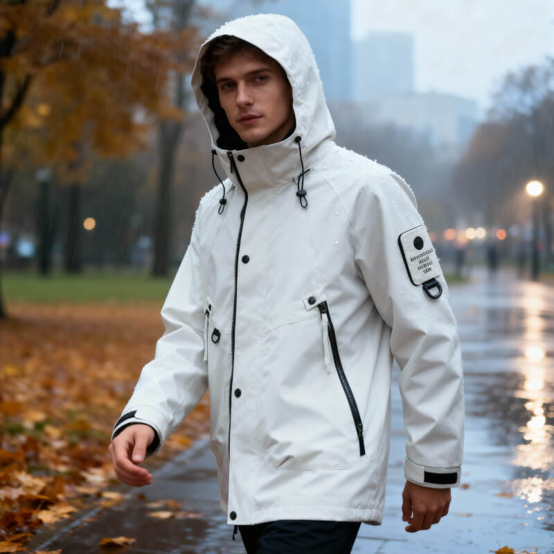Chamarra Impermeable con Capucha y Bolsa al Pecho — Viaestilo