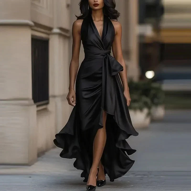 Vestido Maxi de Satín Halter con Bajo Asimétrico — Viaestilo