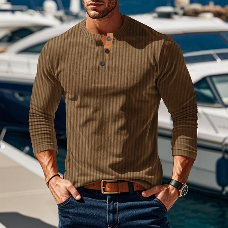Playera Henley de Punto Rib Corte Entallado — Viaestilo