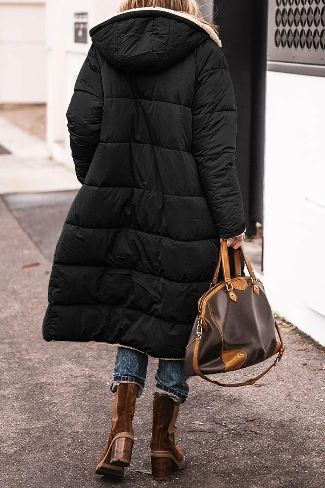 Abrigo Largo Sherpa con Capucha y Forro Polar — Viaestilo