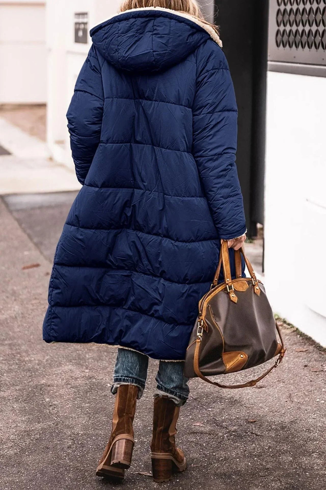 Abrigo Largo Sherpa con Capucha y Forro Polar — Viaestilo